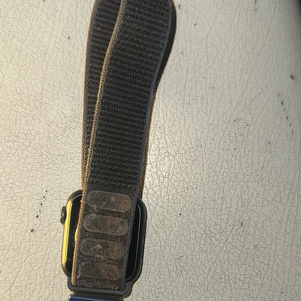 Electronics. Smartwatch with Black Strap Not Powering on.